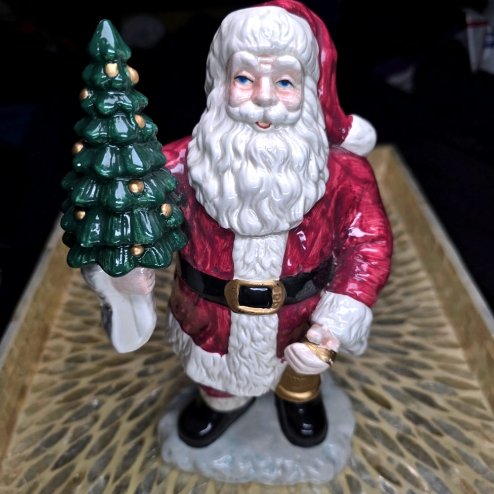 Vintage World Bazaars Inc Ceramic Santa & Christmas Tree - Handpainted